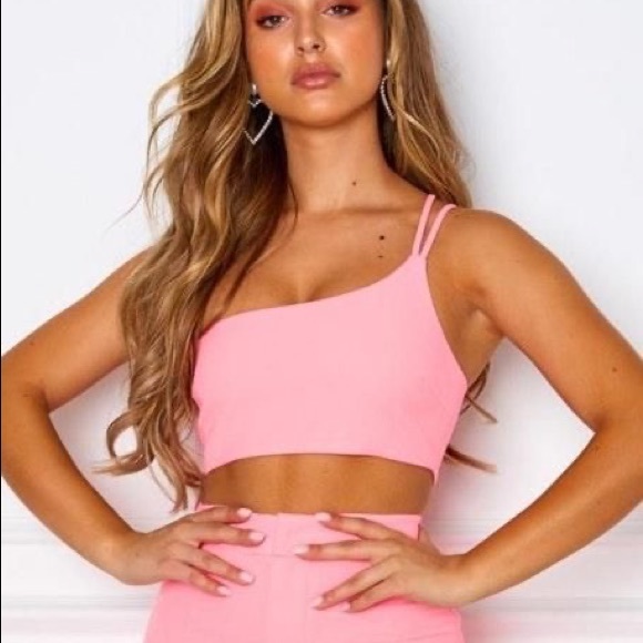 White Fox Boutique Tops - ⭐️NWT White Fox Crop Top